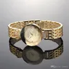 Orologio da donna con corona in oro e diamanti Orologio da polso al quarzo di moda di lusso con abbigliamento da donna Orologio da polso con superficie tagliata con strass