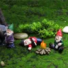 4 pcs Jardim de fadas gnomos bêbados ornamentos em miniatura definido mini estátuas de fogueira anão para plantador vasopot decor acessórios 210804