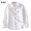 Gfmy primavera oxford textil de algodón decoración de cinta para niños camisa blanca 3T-14t estilo británico niño ropa de escuela casual 220228