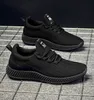 2022 Hot Wild Mesh Fashion Designer Skor Triple s Sneaker Dress de Luxe Sneakers Black Men's Running Shoes 40-45