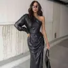 Free Women's PU Leather Midi Dress Sexy One Shoulder Long Sleeve Draped Lace-Up Split Club Party es 210524
