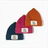 Unisex multicolor höst vinter beanie hatt män grundläggande dagliga mössa kvinnor brev mjuk spetsad ull stickad hatt streetwear cap y21111