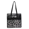 Bolsas de ombro com estampa de leopardo bolsa de couro feminina de grande capacidade 2021 moda luxo estampas de animais femininas designer