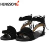 Sandaler Plus Storlek Kvinnors Sandal Ruffles Skor Kvinna Korsband Sommarlägenheter Lace-up Ankelband Sandalias Mujer