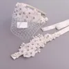 結婚式のサッシトリクイスS355女性のブライダルベルトラインストーンサッシの花嫁のアクセサリーのための魅力的な花のベルト