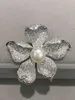 Naturlig Färskvatten Pearl Brosch Pins Flower Cubic Zircon Fashion Women Smycken Gratis