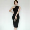 Bodycon-Kleid für Frauen Sommer Korea Schwarz Weiß Sleeveless Hang Neck Baumwolle Damen Sexy Büro Midi Kleider 210602