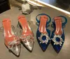 2022 Designer Kvinnors sandaler, höga klackar, spetsiga ändar, genomskinliga PVC-limborrklackar och fårskinnfotkuddar, med solknappar, bågar 34-41