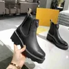 2021 Femmes Designer Bottes Desert Boot Flamingos Love Arrow 100% Cuir Véritable Médaille Grossier Antidérapant Chaussures D'hiver Taille EU35-40