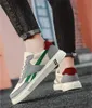 2021 Wild Mesh Fashion Designer Shoes Triple S Sneaker Dress Sneakers leggere Quattro colori da uomo che corrono all'aperto