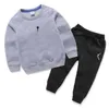 Комплекты детской одежды для детей от 0 до 11 лет, одежда для маленьких мальчиков и девочек, осенне-зимний дизайнерский свитер с рисунком, костюм, детское пальто + штаны