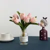 Flores decorativas grinaldas 1 buquê flor falsificada simulação elegante tulipa fantástica casa de couro falso diy para mesa