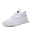 Designer Sapatos de Running Malha Homens Respirável Preto Branco Branco Mulheres Trendy Sneakers Leve Andar Tenis Zapatillas Hombre