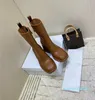 Luxurys Designers Mulheres Botas de Chuva Inglaterra Estilo Impermeável Welly Borracha Água Chuvas Sapatos Ankle Boot Booties 678