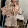 Camicetta floreale con fiocco Donna Autunno Chiffon Casual Ruffles Manica lunga a farfalla Office Lady Fairy Elegante camicia femminile dolce 210521