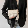 Torby wieczorowe szerokie paski pikowane siodło na ramię Crossbody for Women Marka Małe torebki i torebki 2021 Black Siodle Bag