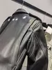 Hochwertige Designer-Leder-Motorradjacke im Retro-Stil, Rindsleder-Material, modischer Luxus-Herren-Kurzmantel mit Sternenmuster und schwarzem Reißverschluss