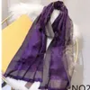 Écharpe en soie 2024 Designer Scharpes Swarves Châle de qualité Scarpes Femme Fashion Scarve 4 Seas Foulard Luxury Men de silencieux Bufanda 9 Couleurs avec emballage cadeau