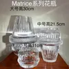 Différentes tailles de vases en cristal pour une décoration d'intérieur haut de gamme