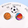 Sportbollar emalj pin pojke studenter fotboll fotboll strand boll atletik brosch pins jackor kjol badge smycken vänner gåvor