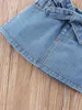 Baby-Jeansrock mit schrägen Taschen und Gürtel SIE