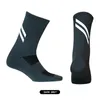 Chaussettes de Sport réfléchissantes, respirantes, antidérapantes, pour hommes et femmes, cyclisme sur route, vtt, Sport de plein air, vélo de montagne, course à pied, 2 pièces