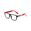 Elegant rutig solglasögon bokstavstryck glasögon designer kvinnor temperament fyrkantiga glasögon festival gåva med box1099923