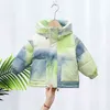 Baby Tie Dye Down Jacket Boy Garota Menina Branca Dato Down Jaqueta Com capuz Windbreaker Inverno Criança de jaqueta quente espessa Roupas de bebê 2-10y J220718