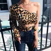 Seksowne jedno ramię Cropped Topy Hollow Out Leopard Drukuj Koronki Koszulki Dla Kobiet Slim Moda Jesień Zima Trójniki 210518