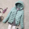 Sanishroly S-4XL Höst Vinter Kvinnor Vit Anka Hooded Down Jacka Kvinna Ultra Light Coat Parkas Kort Toppar Plus Storlek S435 211013