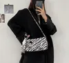 Vintage Kobiety Torebki Torebki Moda Sprzęgła Ramię Messenger Torby Retro Zebra Wzór Podark