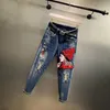 Jeans da donna 2021 Moda Primavera Autunno Donna Pantaloni stile harem Stile coreano Paillettes Bellezza Ricamo Strappato Denim alla caviglia