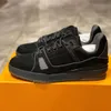 Designer män tränare sneaker topp suede kalvskinn läder löpare tränare utskrift präglade korna skor gummi plattform spets-up skor 268