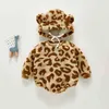 Spädbarn varm baby flicka bodysuiter vintermodeller tjock mjuka leopard leotard klättring kläder 210515