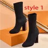 Calcetines de otoño e invierno Tacones altos Moda Sexy Punto elástico Botas elásticas Diseñador Zapatos de letra de diseño Tacones gruesos para mujer Large 35-42 Caja de correa