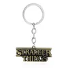 10pc biżuteria Stranger Things Litera Bierek Bag w Wisiant LLAVEROS CHARMS Modny samochód Accesorios Biżuteria 7518684