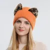 ビーニー/スカルキャップcozokの女性のビーニー帽子冬のヒョウプリント猫の耳ニットの毛皮の頭蓋骨暖かい女の子