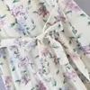 BBWM Sweet Women Floral Print Szyfonowa Ruffle Sukienka Kobieta Z Krótkim Rękawem V Neck Sashes Casual Wakacje Vestido Summer Dress 210520