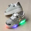 Taille 21-30 baskets lumineuses pour filles enfants chaussures lumineuses LED garçons chaussures décontractées lumineuses baskets pour bébé avec semelle lumineuse G1025