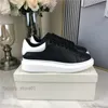 Ny säsong Trendiga Casual Skor Paris Herr Mode Sneakers Sneakers Street 3M Reflekterande Svart Klänning Sko Plattform Chaussures Tennis