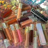 Gold Square Tube Lip Gloss Dostosowane usta Kolekcja Wodoodporna Długotrwała Liquid Matte Lipstick Akceptuj swoje logo