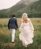 Koronkowe sukienki ślubne wiejskie suknia ślubna z ramion długie rękawy zamiataj pociąg ukochany dekolt rucha plisowane zakładki na zamówienie rozmiarów rozmiarów de 403