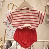 Vestuário de bebê verão conjunto coreano estilo criança meninos listrados tee e pp calças 2 pcs infantil meninas roupas 210417