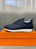 Scarpe casual da uomo stringate dal design classico di lusso comode Sneakers sportive in puro colore sneaker piatta traspirante con stampa antiscivolo Scarpa da uomo