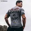 YEMEKE New Men Short Sleeve Cotton t-shirt Summer Casual Fashion Gyms Fitness Bodybuilding T shirt Male Slim Tees Tops Clothing G1222