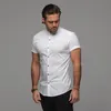 Camicia a maniche corte da uomo Camicia estiva tinta unita slim fit Camicie eleganti da uomo fitness Abbigliamento da palestra Moda casual Camicie da lavoro sociali 210421