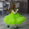 Brilhante Verde Flor Menina Tutu Vestido 2022 Mangas de Ruffle Comprimento do Chá Princesa Bebés Meninas Pageant Vestidos Puffy Primeiro Comunhão Aniversário Formal Party Wear Zipper