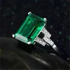 Anéis de Casamento Vintage Masculino Feminino Verde Cristal Jóias Delicadas Cor Prata Para Mulheres Homens Anel De Noivado Quadrado Zircão