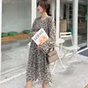 Koreansk stil blommigryck Casual klänningar Vår V-hals Vintage Kvinnor Långärmad Chiffon Robe Femenino 13195 210427