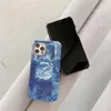 con scatola Custodie per telefoni di lusso con fiori a quadretti grandi per iPhone 12 Mini 13 13pro 12pro 11 Pro X Xs Max Xr 8 7 Plus Custodia con cover stampata sul retro della famosa pelle